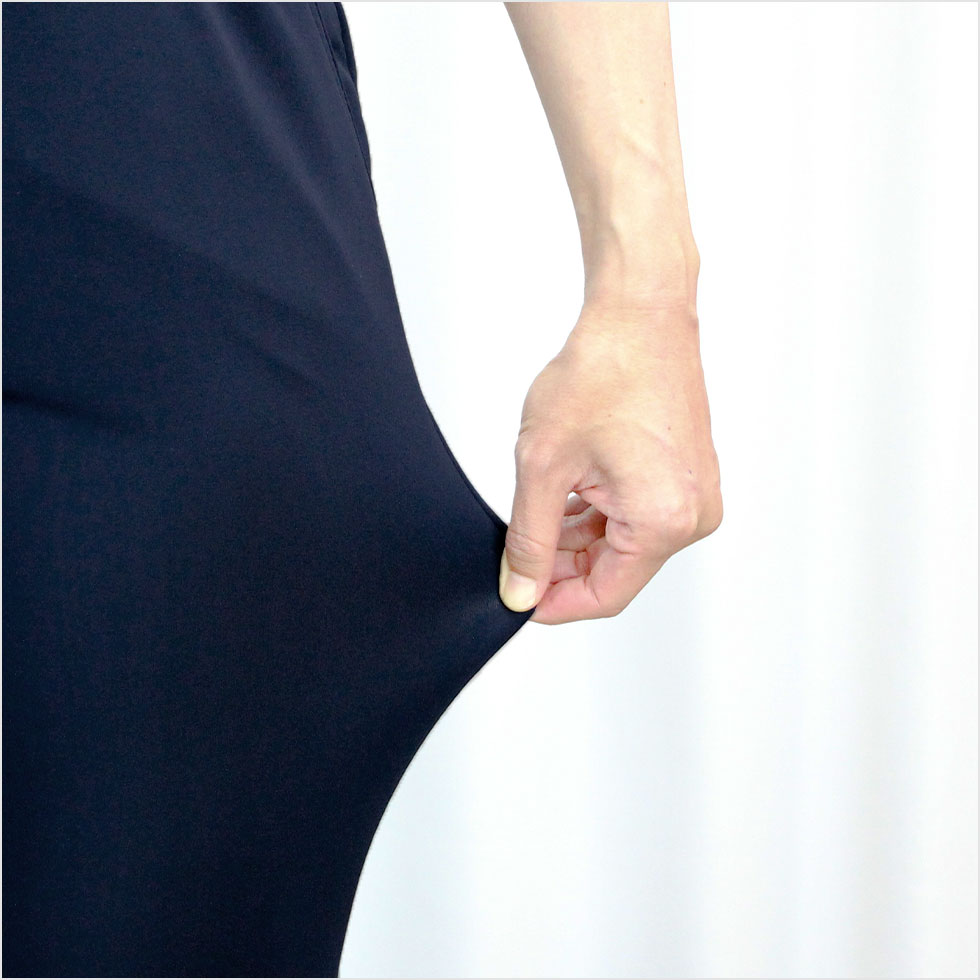 人気の生地「サラカラスーパーストレッチ」