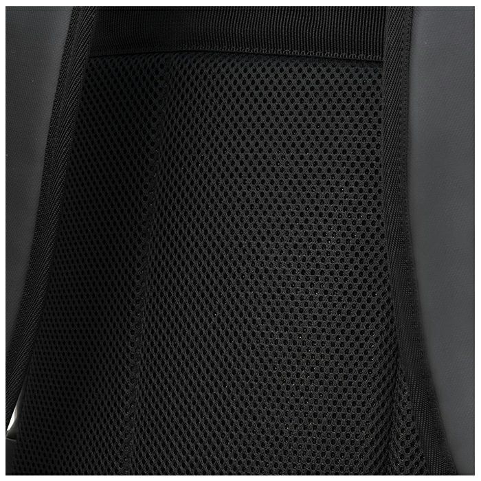 背中はウレタンクッション＋メッシュ